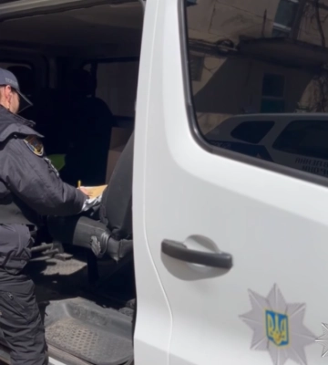 В Одесі злочинця засуджено за зухвалий вуличний розбійний напад на жінку, - поліція