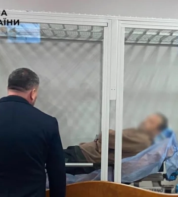 Працював у таксі: водій Mercedes, який в'їхав у підземний перехід у Києві, заявив, що не пам’ятає моменту ДТП