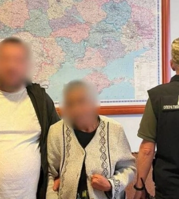 Фіктивний шлюб заради втечі: на Львівщині затримали чоловіка, який одружився з 63-річною жінкою, щоб виїхати за кордон