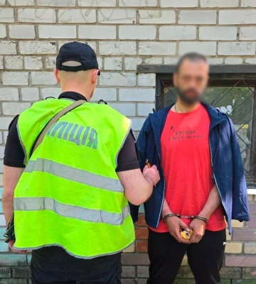 У Києві поліцейські затримали рецидивіста за підозрою у викраденнні скутера