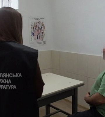 Виманив у матері зниклого безвісти військовослужбовця $4 тис.: затримано псевдоволонтера на Тернопільщині