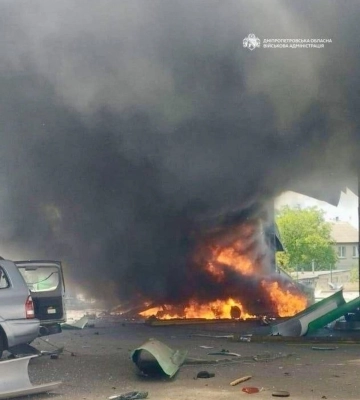 Рашисти атакували Павлоградський район: під ударом дві АЗС, поранено чоловіка. ФОТО