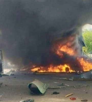 Дорогу накрив чорний дим: атаковано АЗС на Дніпропетровщині