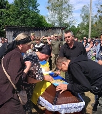 На Волині попрощалися із 55-річним Героєм Василем Кавасом 