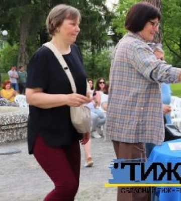 Військовослужбовець і співак Артем Чернетченко провів у Тростянці благодійний концерт