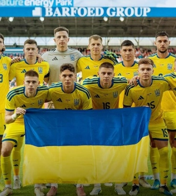 Динамо обратилось к Эриксену, потерявшему сознание в матче с Украиной