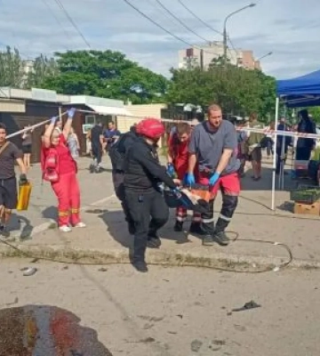 Обстрел Запорожья: число пострадавших возросло, среди них есть дети, есть погибшие. ВИДЕО