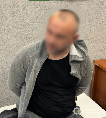У Львові затримано чоловіка, який жорстоко побив молодика та пошкодив його авто