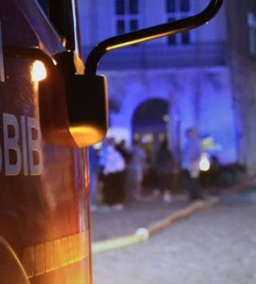 В центре Львова на площади Рынок произошел пожар: на месте работали спасатели