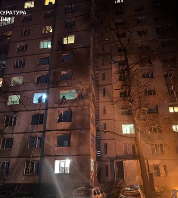 Росіяни вдарили по Чугуєву та Харкову, є загиблі та поранені