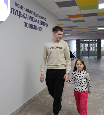 Медогляд для першокласників без біганини по кабінетах: як це працює у Луцькій міській дитячій поліклініці