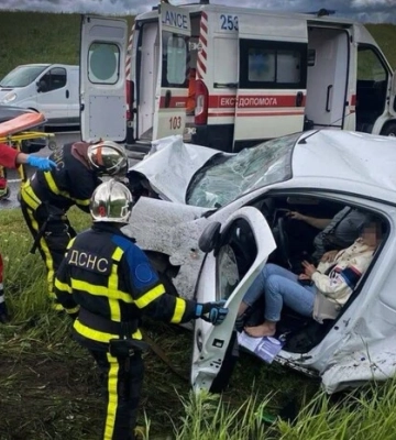 ДТП у Білоцерківському районі: з понівечених авто деблоковано двох людей