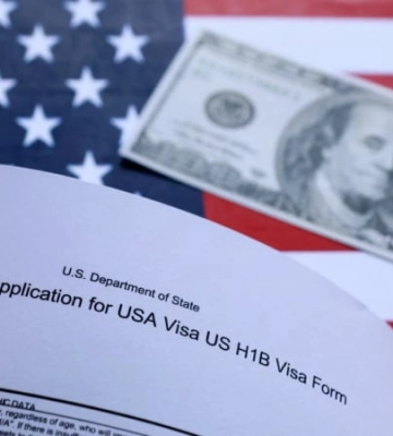 Суд США отменил сбор в $100 000 за визу H-1B: подробности решения