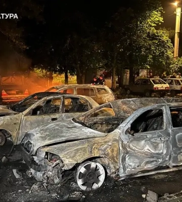Росіяни атакували ракетами центр Чугуєва: шестеро поранених та троє загиблих, серед них — вагітна
