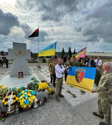 Могилу Героя України Тараса Матвіїва сплюндрували у Жидачеві