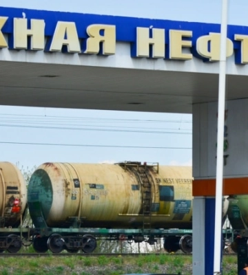 У сусідньому з Кримом регіоні РФ розпочалися проблеми з бензином. Це «штучний ажіотаж», каже губернатор