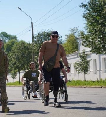 Велодень з ветеранами: у Полтаві понад 200 учасників долучилися до велозаїзду