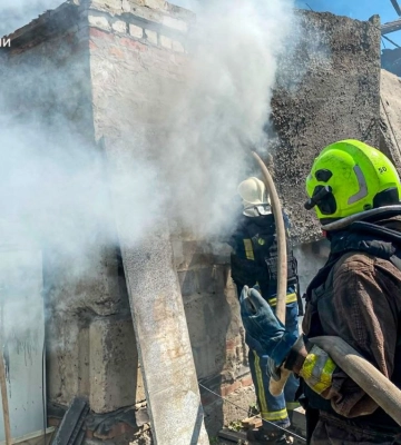 Російський дрон влучив у підприємство у селі Клугино-Башкирівка на Харківщині 