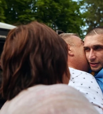 «У колонії важив 45 кілограмів». Батько розповів про зустріч із сином-морпіхом та його стан після понад чотирьох років полону
