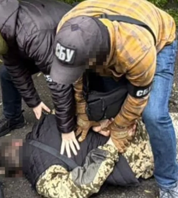 Фиктивные справки, "бронь" и бегство за границу: СБУ раскрыла новые схемы для уклоняющихся от военной службы. ФОТОрепортаж