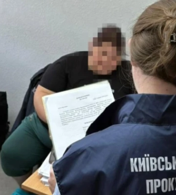 Тіло дитини в коробці у шафі: після трагедії на Київщині підозру оголосили посадовиці служби у справах дітей