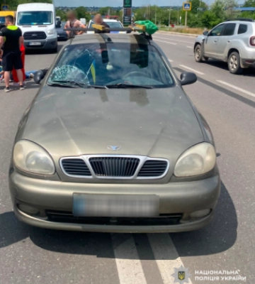 Ушпиталений із тілесними ушкодженнями - у Миколаєві поліцейські встановлюють обставини ДТП за участі авто Daewoo та пішохода