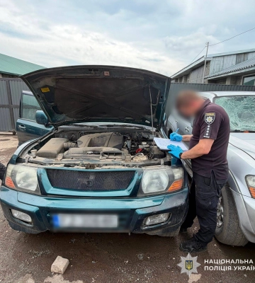 На Закарпатті поліція викрила схему продажу автомобілів, ввезених в Україну як гуманітарна допомога – затримано підприємця