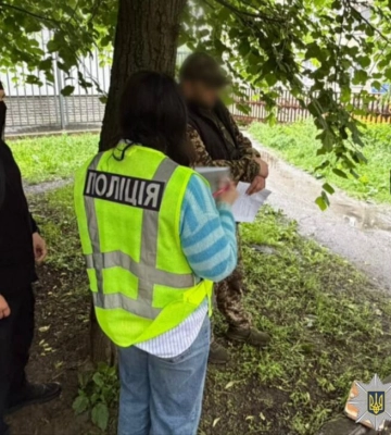 Вимагав тисячі доларів: на Київщині співробітник ТЦК потрапив у корупційний скандал