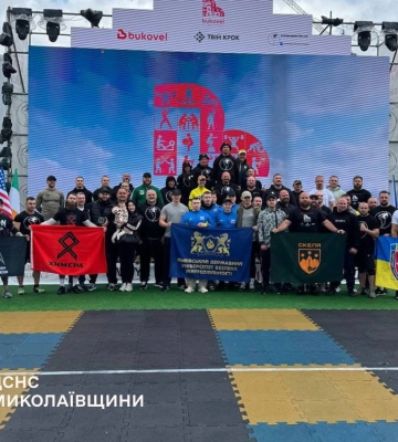 Миколаївські рятувальники вибороли «срібло» на Всеукраїнському мультиспортивному фестивалі BEST 2026