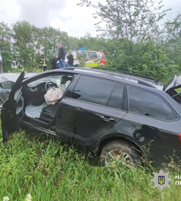 Смертельна аварія на Уманщині: через невдалий обгін загинув пасажир, ще троє людей у лікарні