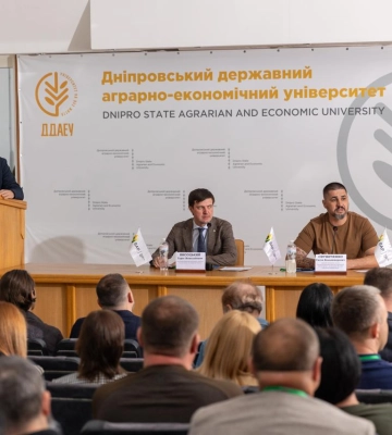 На Форумі аграріїв Дніпропетровщини обговорили євроінтеграцію, підтримку аграріїв та проблеми зрошення