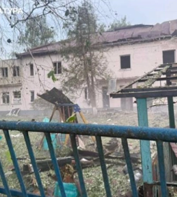 В Чугуеве в результате обстрела поврежден детский сад, есть раненые