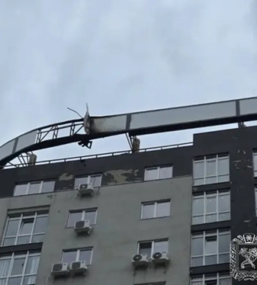 Дроны атаковали две многоэтажки в Харькове, один из них не сдетонировал
