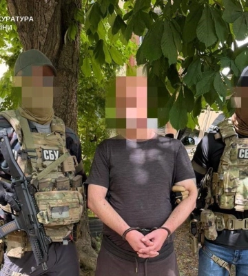 В Одесі затримали обвинуваченого у держзраді, який на Херсонщині охороняв вантажі окупаційної влади