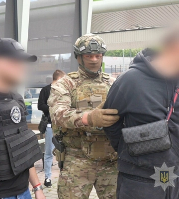 На Одещині військовий вимагав гроші у матері за "тепле місце" в тилу для її сина, - ФОТО, ВІДЕО