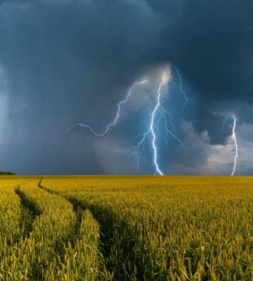 Гроза, град та до 27° тепла: якою буде погода на Львівщині в середу