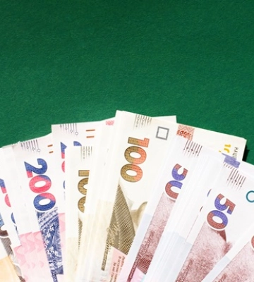Інфляція в Україні сповільнилася до 8,2%