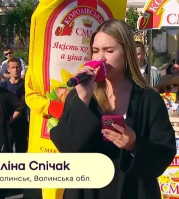 Юна співачка з Волині стала фіналісткою «Караоке на майдані»