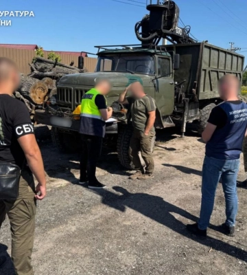 П’ятеро чоловіків, серед яких посадовці ДП «Ліси України» підуть під суд за незаконні вирубки на Житомирщині
