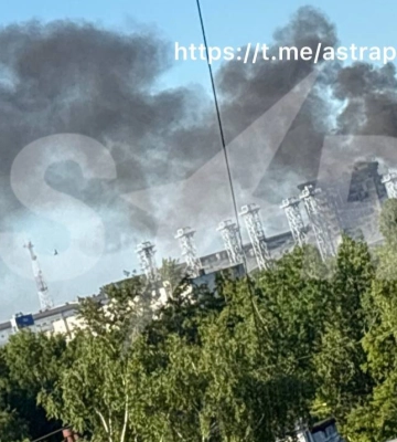 В российских Чебоксарах, видимо, очередной ракетной атаке подвергся оборонный завод "Прогресс"