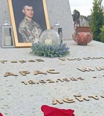 Пошкодили могилу Героя України: яке покарання загрожує вандалам