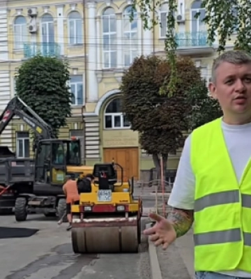 Додаткова смуга і заборона паркування: у Луцьку на перехресті Винниченка та Степана Бандери змінюють схему руху (відео)