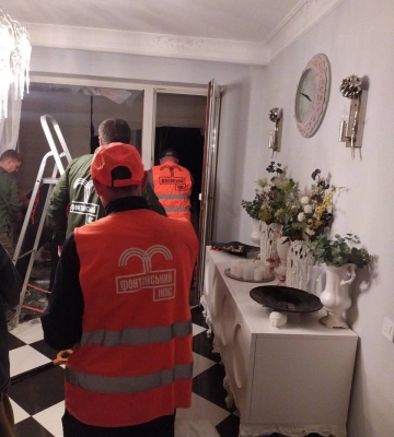 В Одессе из-за ночной атаки повреждены два жилых дома, пострадали двое детей