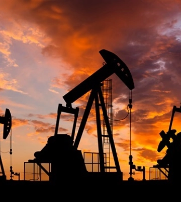 Нефть отреагировала на новые удары США по Ирану