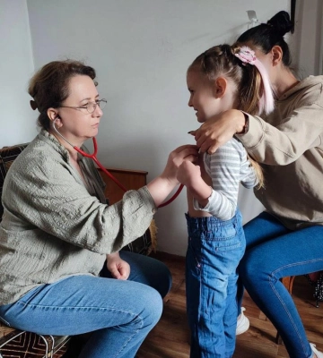 Мобільні медичні бригади проведуть 30 виїздів у громади Рівненщини для вакцинації дітей