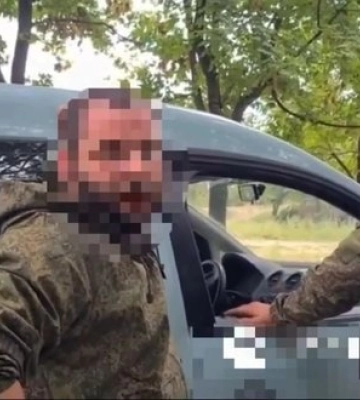 Двох російських військових засудили за викрадення та катування фермерів у Бахмутському районі (відео)