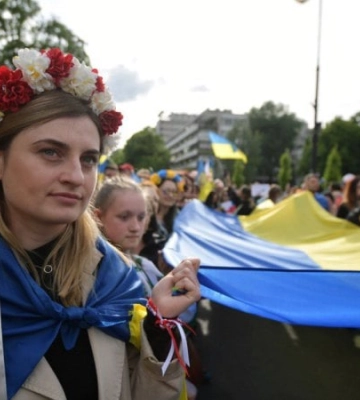 КМИС: Самые высокие показатели доверия имеют Терехов, министр обороны Федоров и Зеленский, лучше всего украинцы относятся к представителям Сил обороны