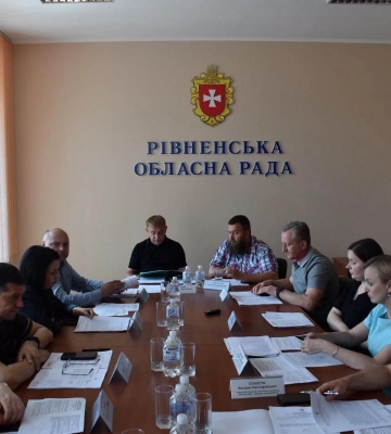 Депутати облради обговорили роботу та розвиток медичних закладів Рівненщини