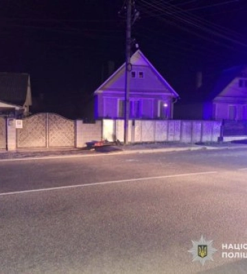Нічна трагедія на Закарпатті: 17-річний мотоцикліст загинув після зіткнення з електроопорою