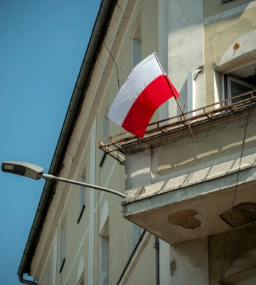 "Щоб не їздили вулицею Степана Бандери" - Вінниця відкликала запит на автобуси після заяв польських депутатів
